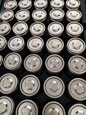 3.2V Nominal Voltage Lifepo4 Battery Cells FT-32700-6.0Ah Long Service Life